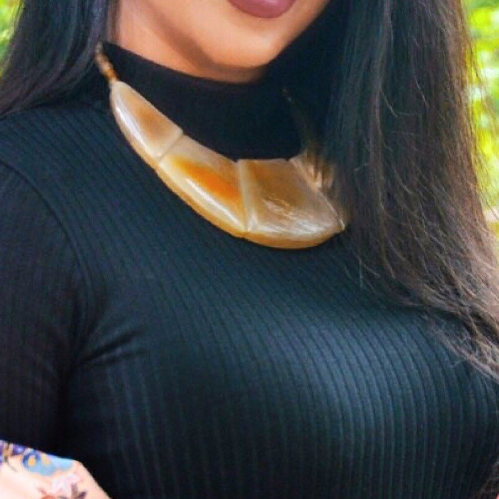 Collier Anakoana — corne naturelle — vue 4